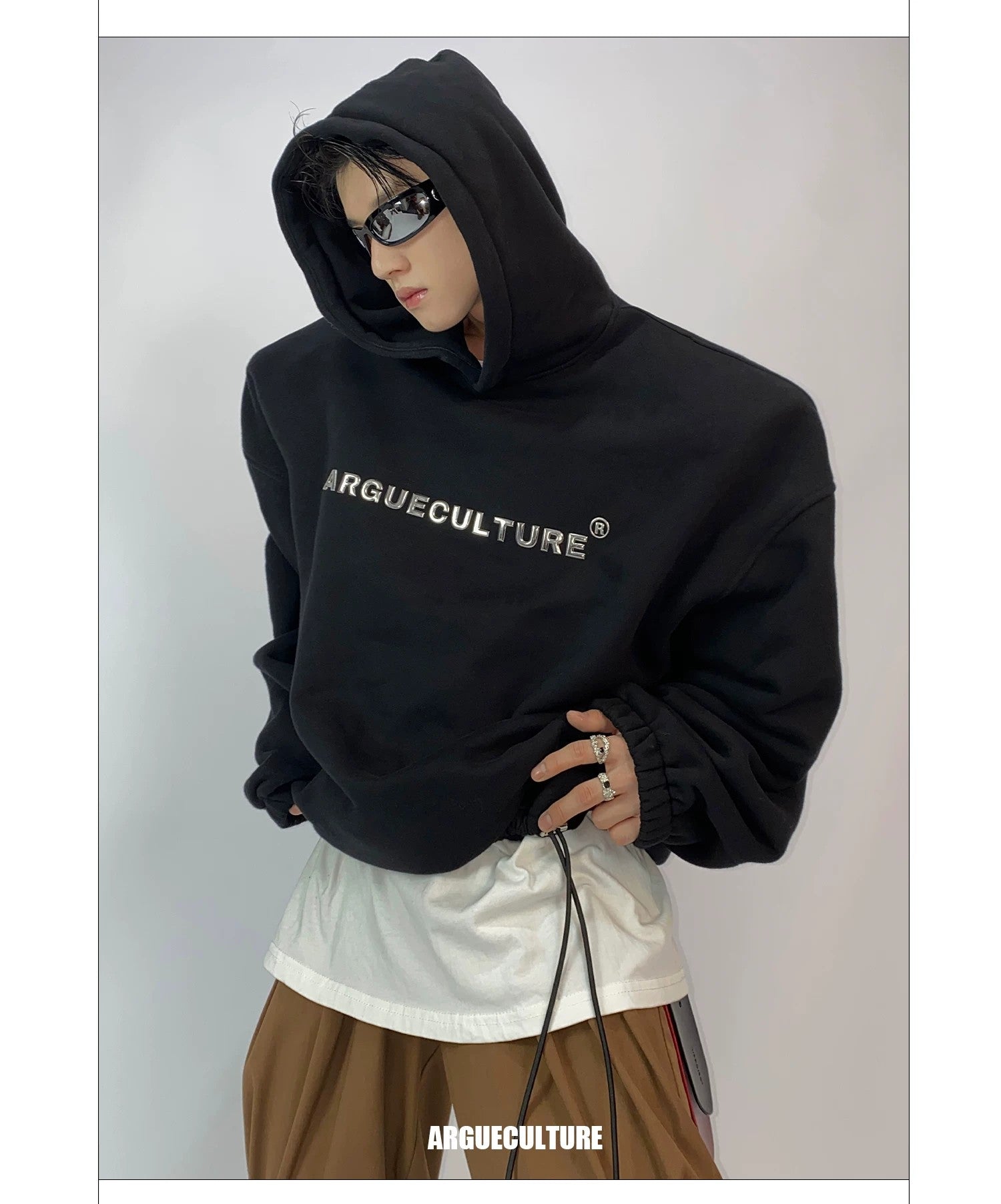 desc::metallic-print-fleece-hoodie-with-padded-shoulders-detail-img-8