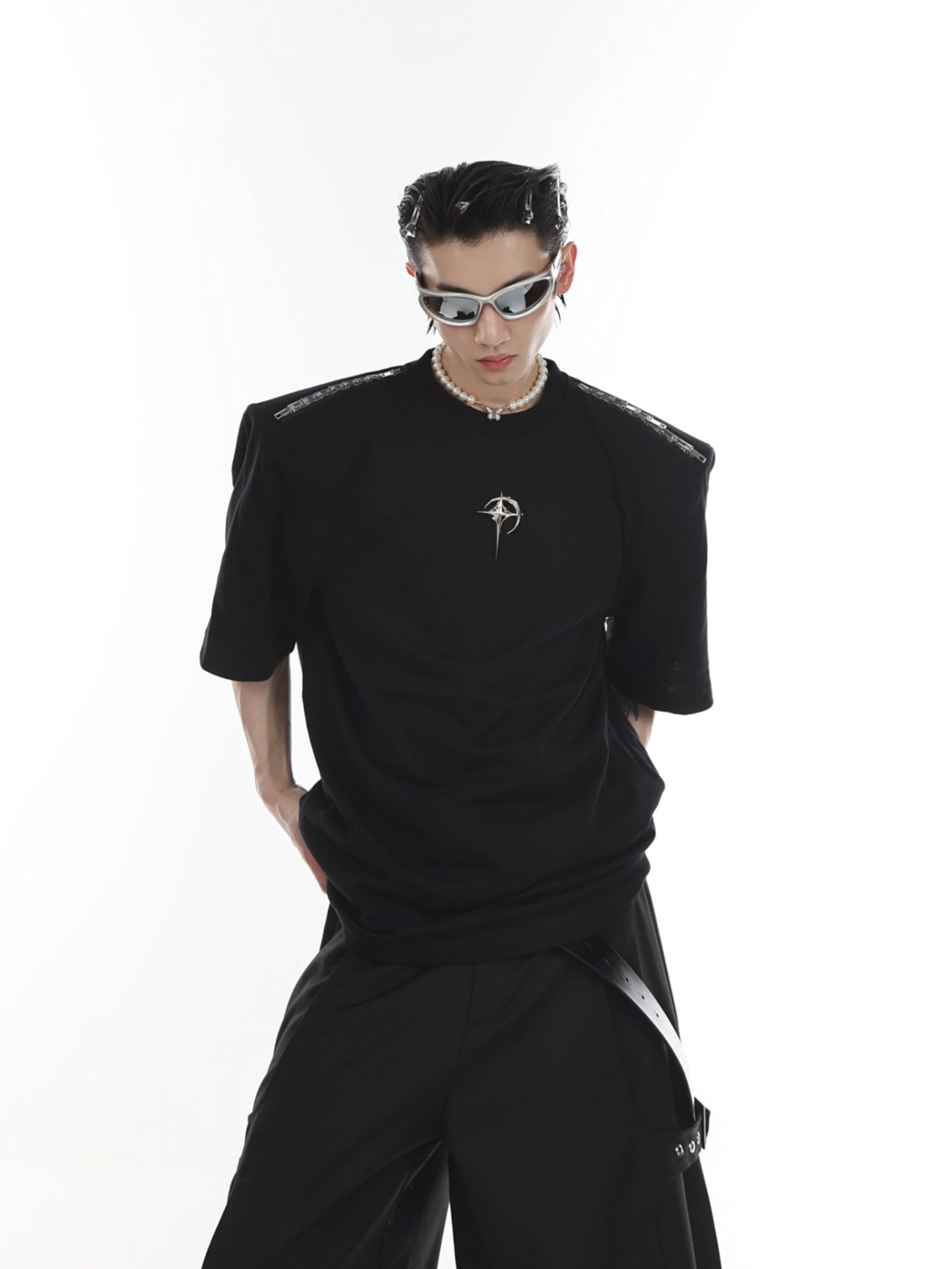 Minimalism Short Sleeve T - Shirt with Zipper Padded Shoulder Design - ArguE CulturE