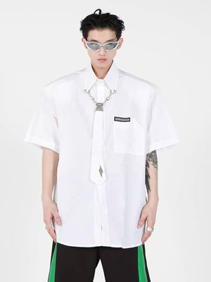 Men's minimalist white short sleeve shirt with metal tie clip