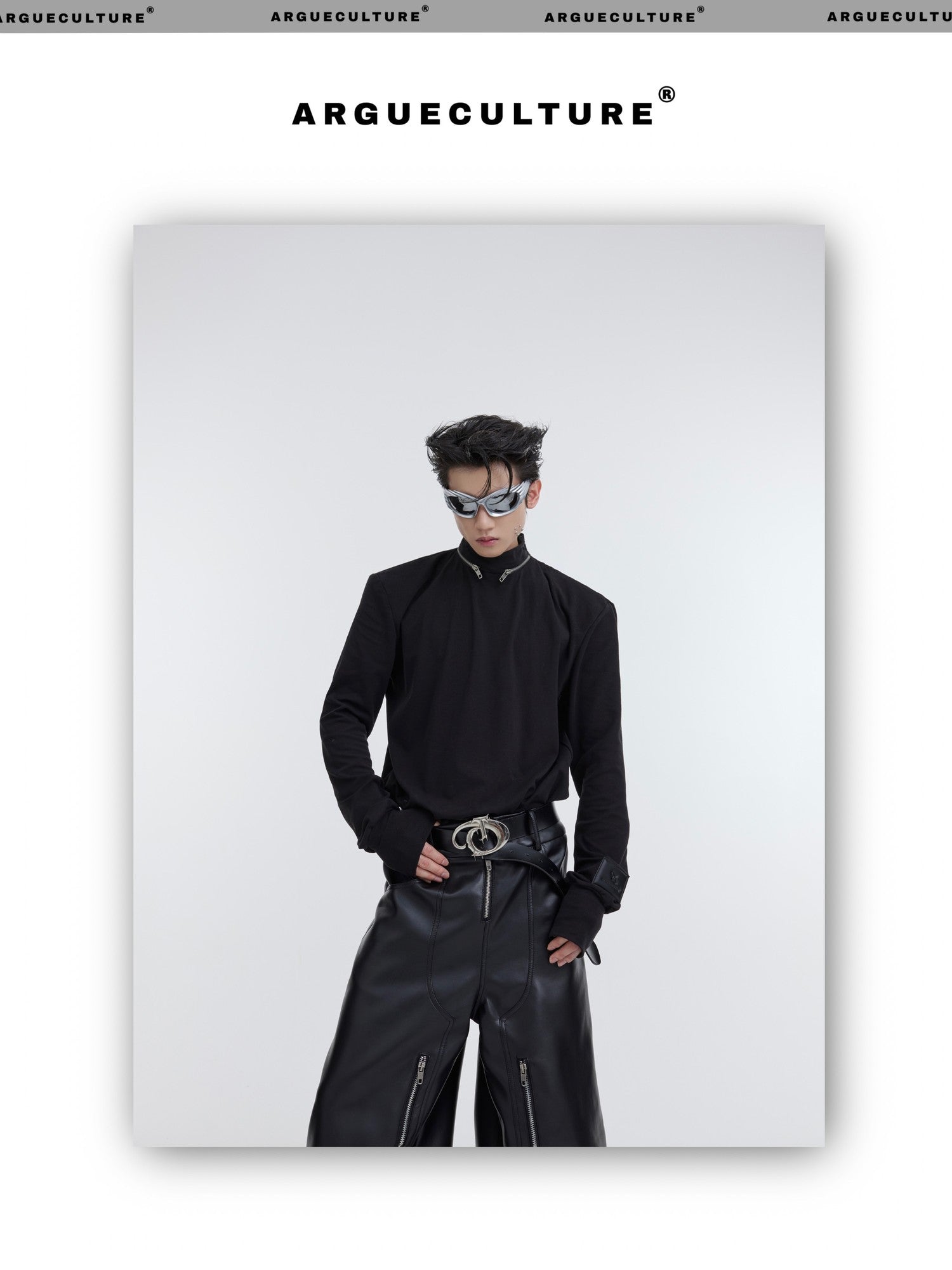 desc::mock-neck-zip-padded-undershirt-slim-streetwear-top-detail-img-4