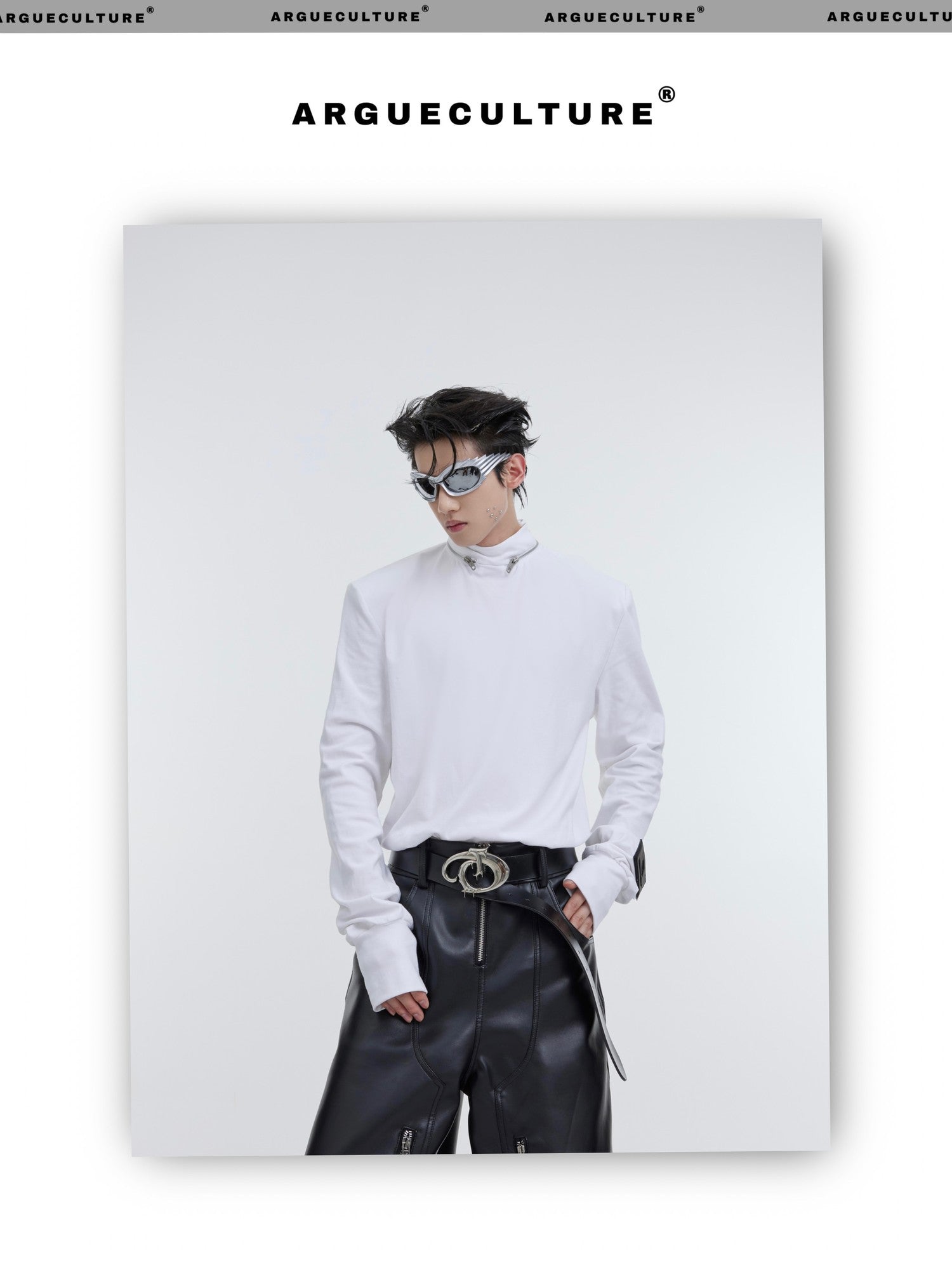 desc::mock-neck-zip-padded-undershirt-slim-streetwear-top-detail-img-7