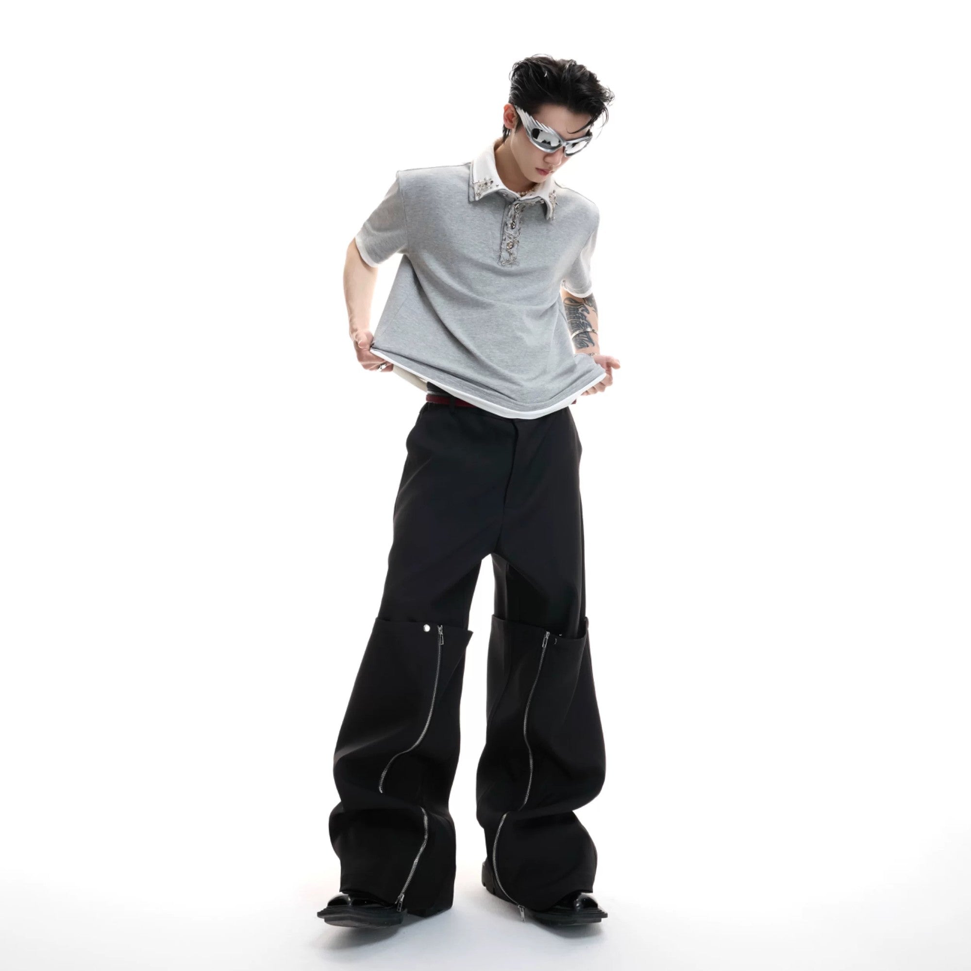 Detail shot of the fake two-piece layered sleeve construction.