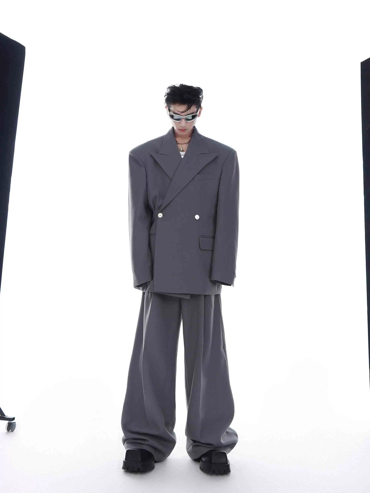 desc::oversized-drape-blazer-unisex-streetwear-jacket-detail-img-3