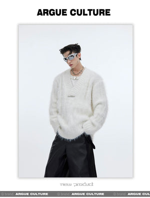 desc::oversized-faux-mink-v-neck-sweater-mens-streetwear-detail-img-11