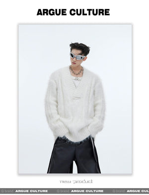desc::oversized-faux-mink-v-neck-sweater-mens-streetwear-detail-img-8