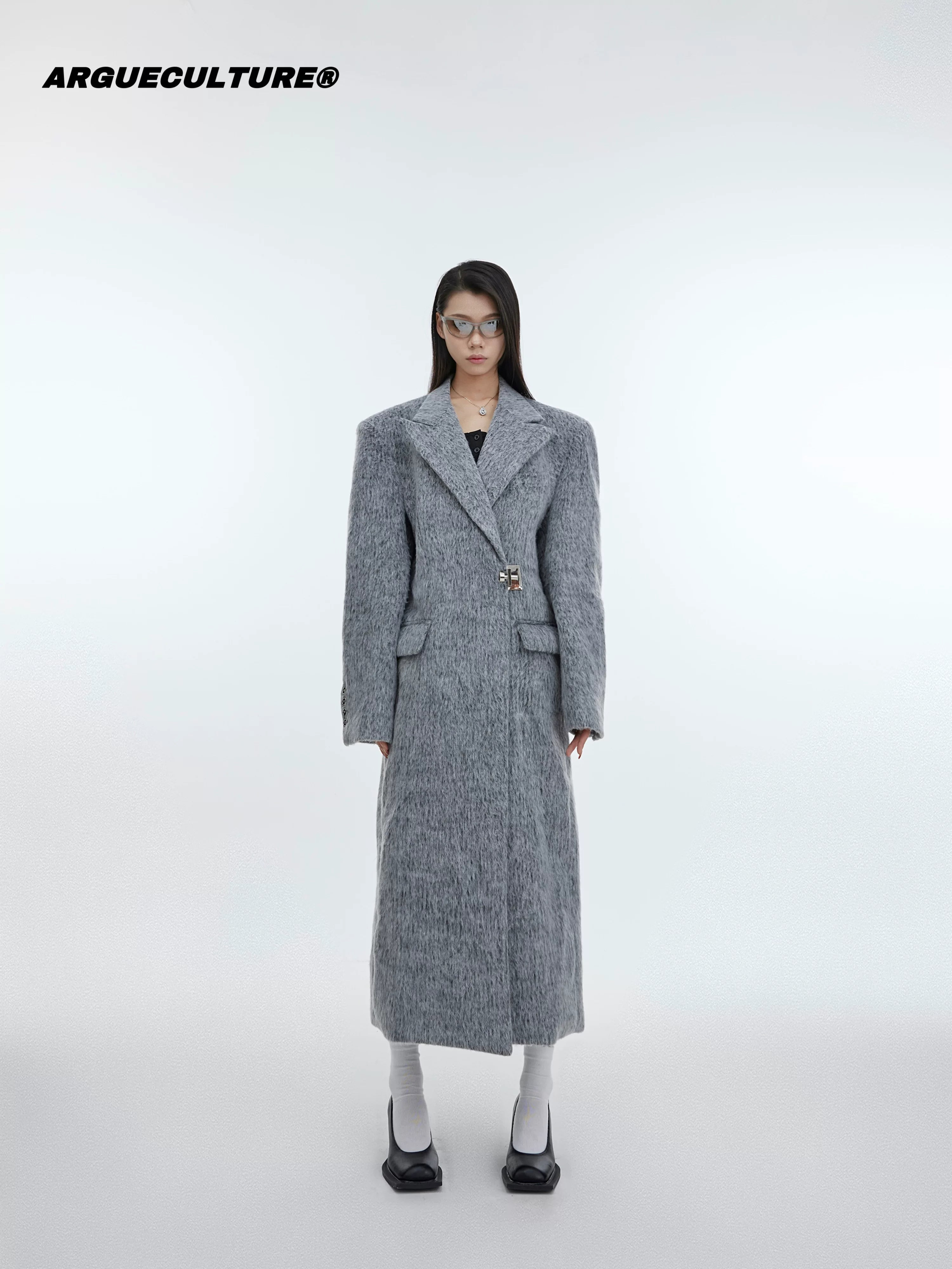 oversized-shoulder-pad-wool-trench-coat-with-metal-buckle-light-gray