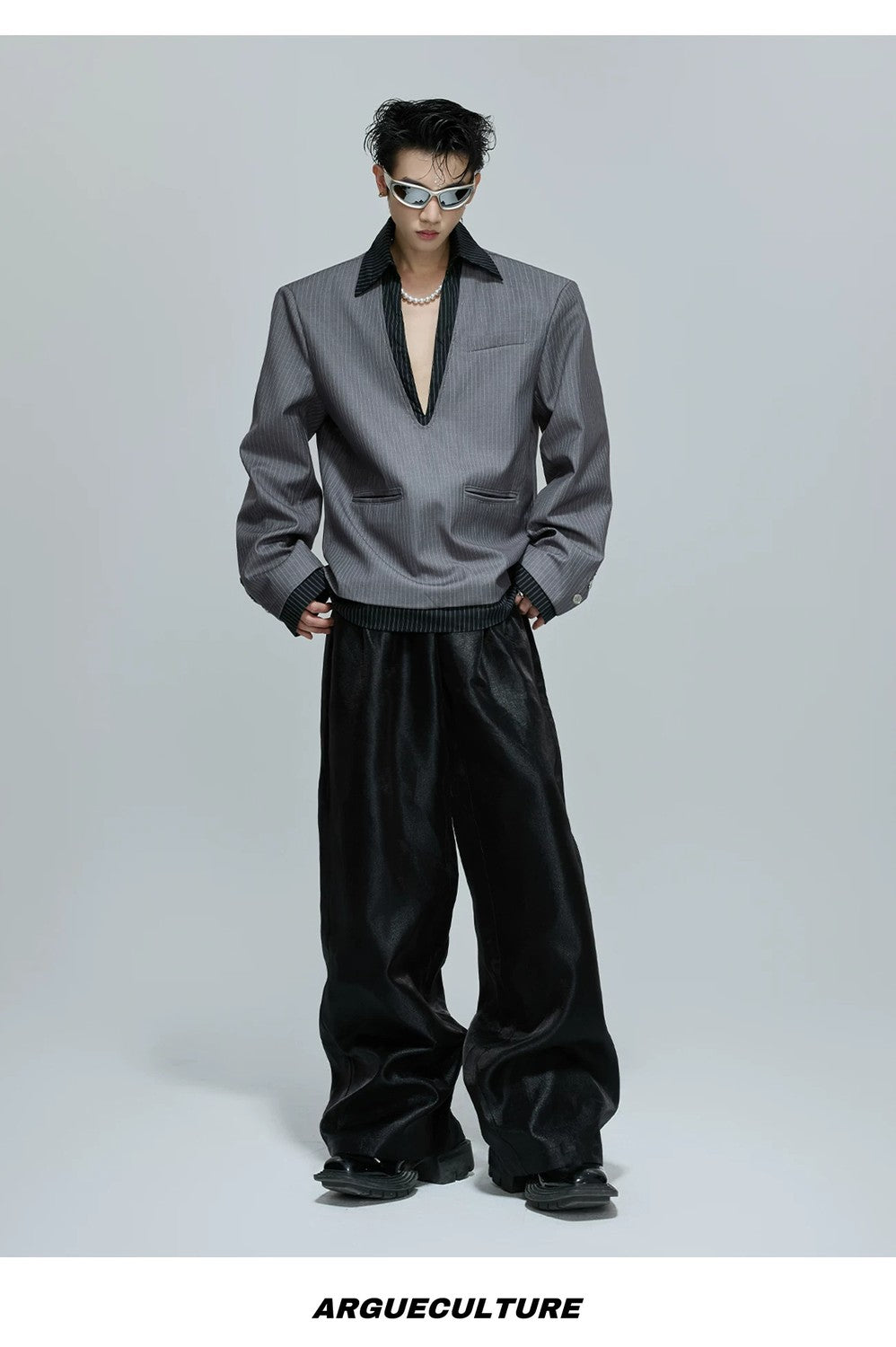 desc::oversized-striped-faux-two-piece-blazer-jacket-detail-img-2