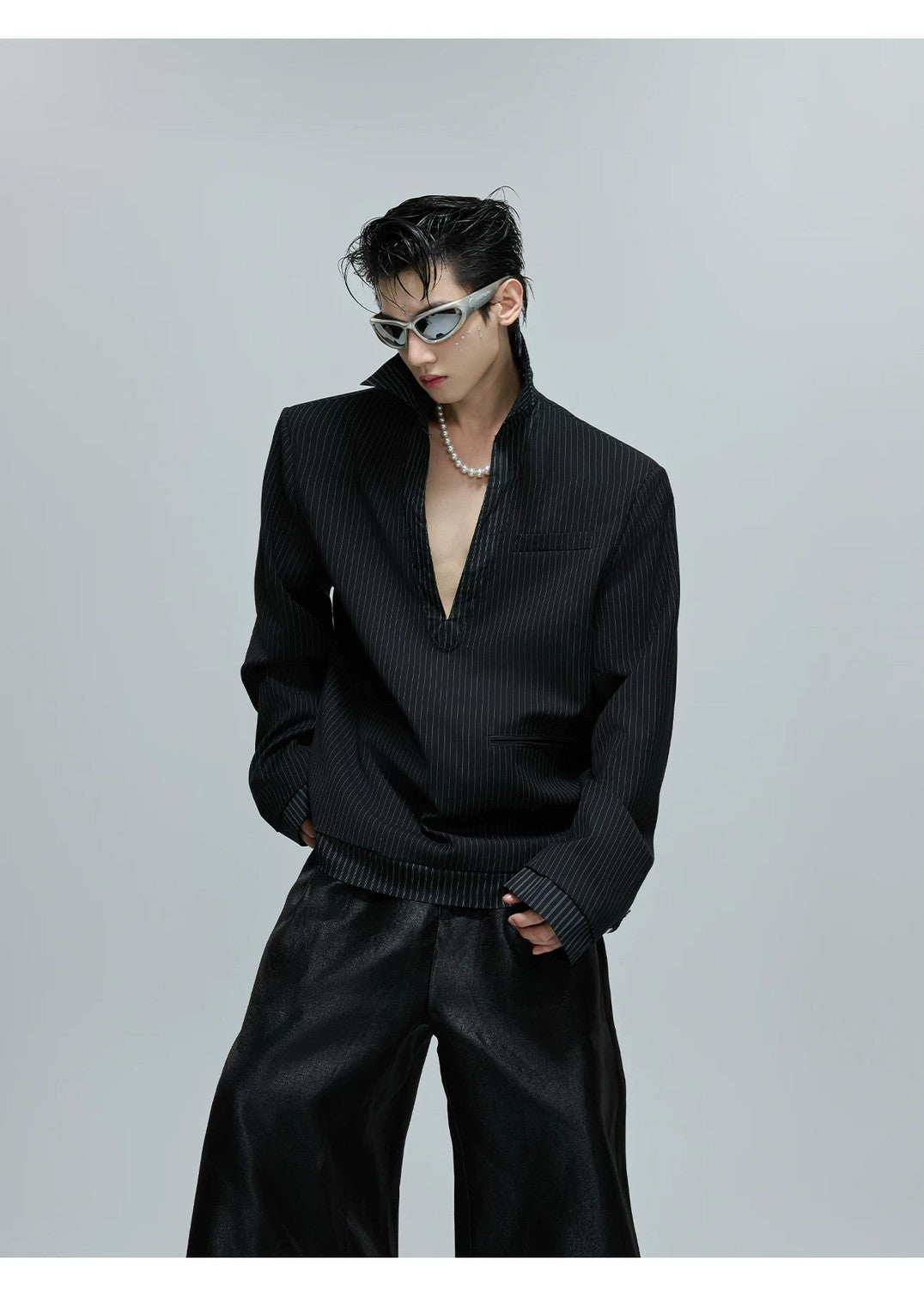 desc::oversized-striped-faux-two-piece-blazer-jacket-detail-img-4