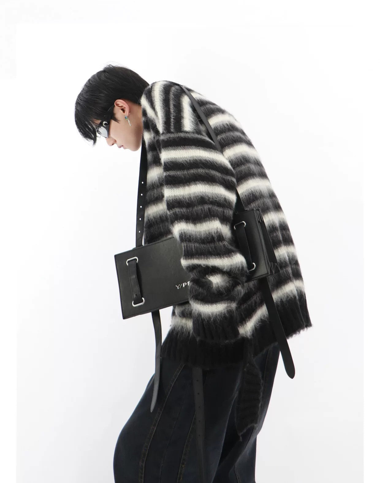 desc::oversized-striped-mohair-sweater-mens-loose-knit-pullover-detail-img-4