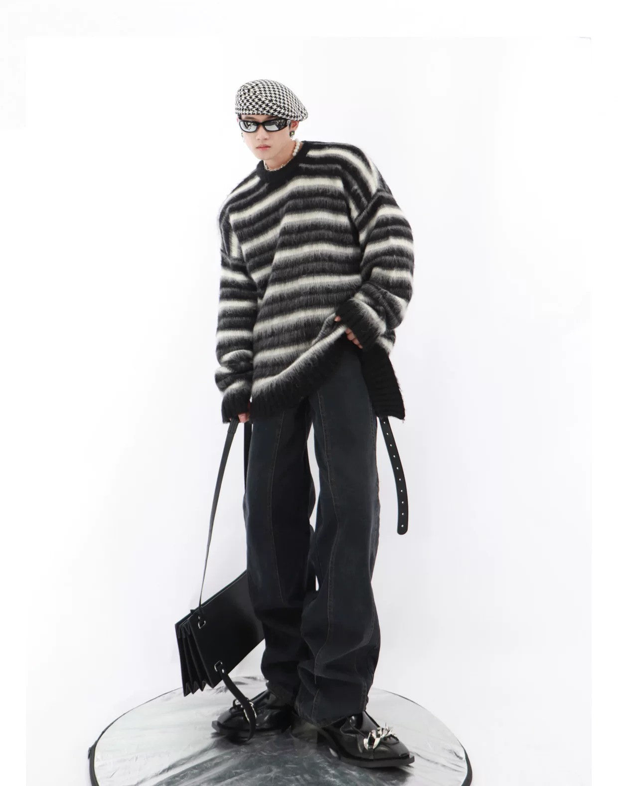 desc::oversized-striped-mohair-sweater-mens-loose-knit-pullover-detail-img-6