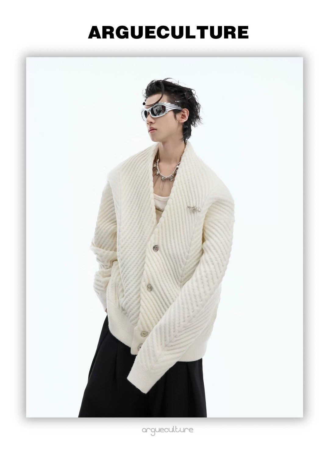 desc::oversized-v-neck-knit-cardigan-with-metal-buttons-detail-img-17