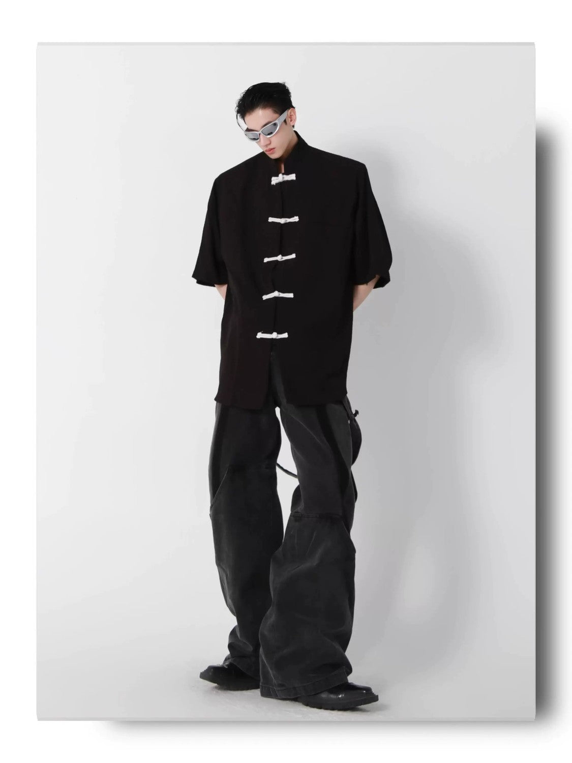 desc::padded-shoulder-chinese-frog-button-streetwear-tee-detail-img-7