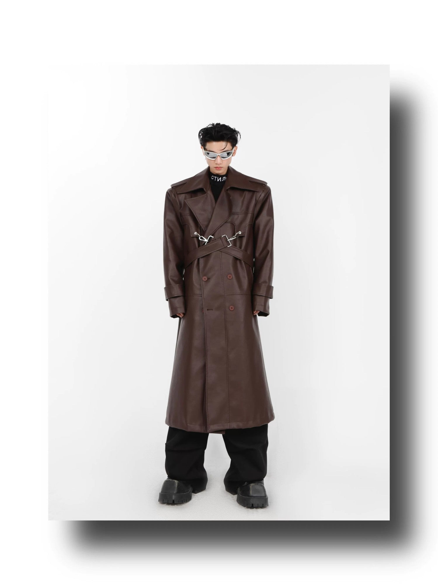 desc::padded-shoulder-pu-leather-trench-coat-with-metal-details-detail-img-3