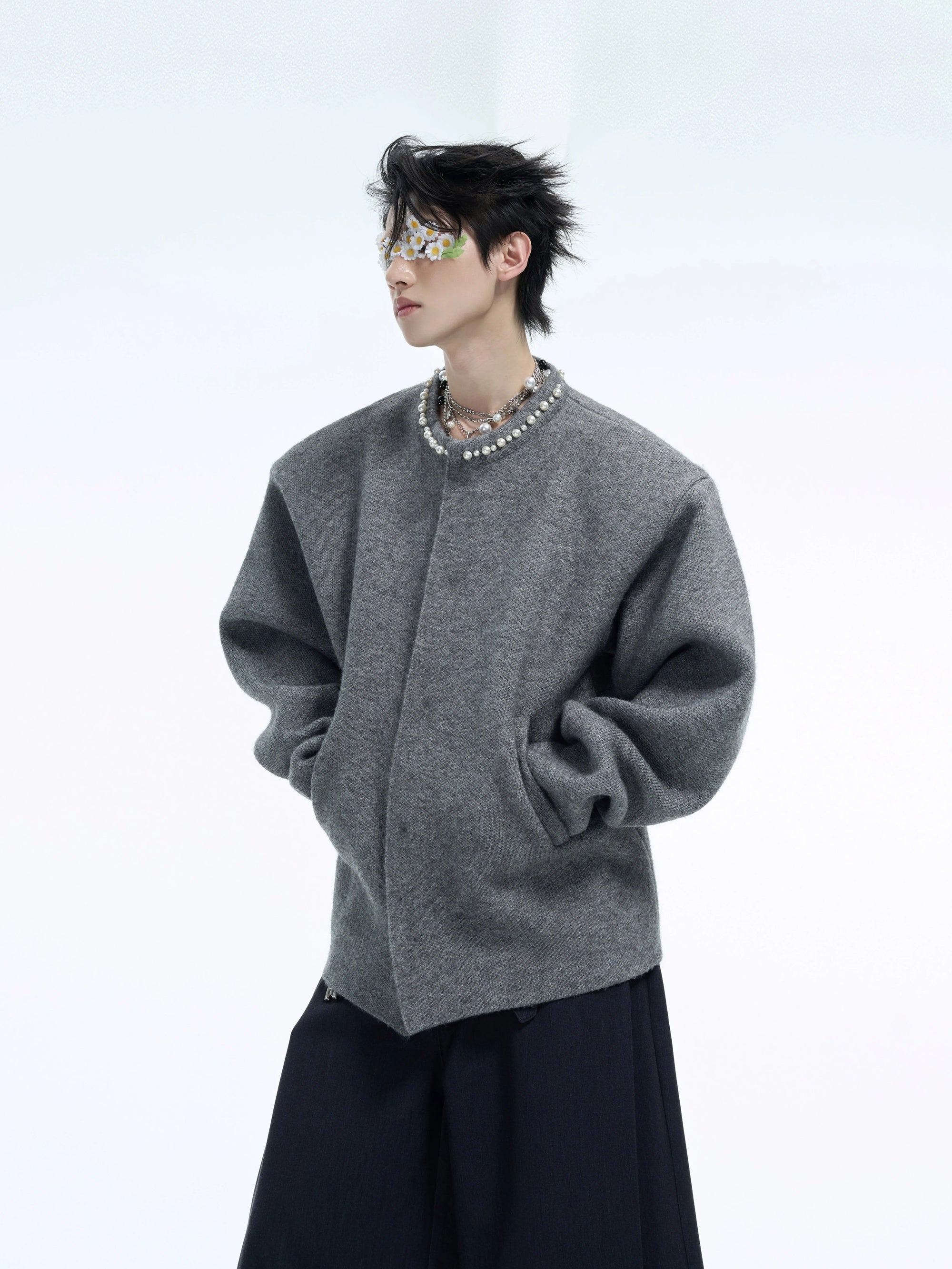 pearl-embellished-cropped-cardigan-loose-knit-sweater-black