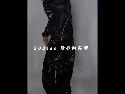Reflective Mock-Neck Long-Sleeve Tee in Black video