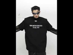 360 degree video showing the fit and movement of this premium streetwear graphic tee with metal letter print