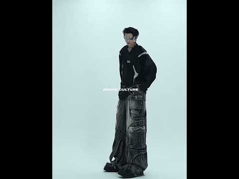 360-degree video showcasing the retro v-neck baseball tee with contrast sleeves and streetwear style