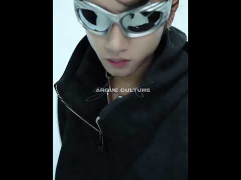 360-degree video showing all angles of the distressed vintage hoodie with metal trim and oversized fit