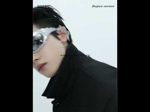 Video showcasing how to style this cropped workwear blazer with oversized pockets for urban streetwear looks
