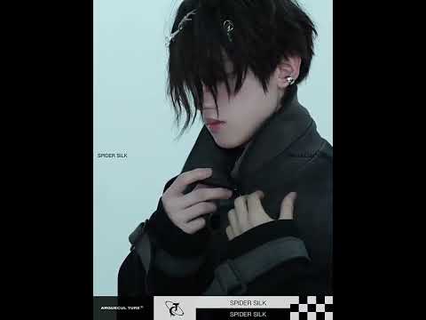 360-degree video showcasing vintage oversized trench coat with distressed details and urban streetwear styling