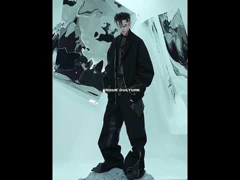Video showing how these deconstructed PU-leather cargo pants move and function during wear