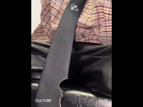 7cm Solid Metal Logo Tie | 146cm Polyester Necktie video