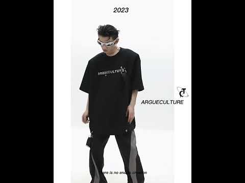360-degree video showcasing all angles of the boundary-breaking oversized graphic print streetwear tee