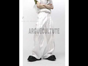 360-degree video showcasing high-waisted cargo pants with metallic buttons and airplane buckle