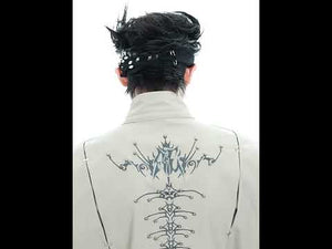 360-degree video showcasing Snake-Eye Harrington jacket's wide fit, studded collar, and premium fabric technology
