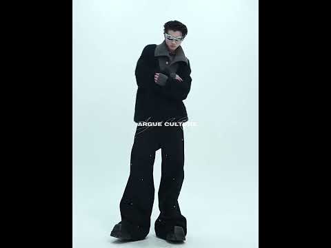 360-degree video showing the chunky knit turtleneck sweater's details, fabric texture, and oversized fit