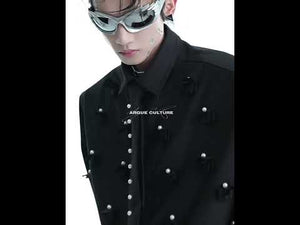360-degree video showcase of the floral print pearl-trimmed oversized shirt highlighting all design details