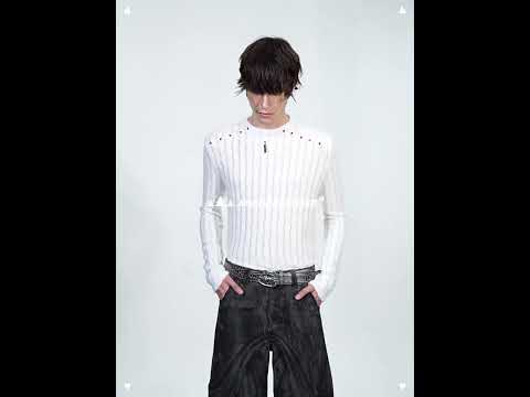 Red-Studded Brushed Cotton Crewneck Base Layer video
