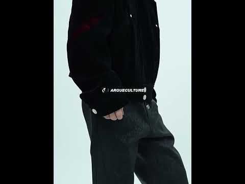 Crocodile-Embossed Cropped Contrast Zip Jacket | ArguE CulturE