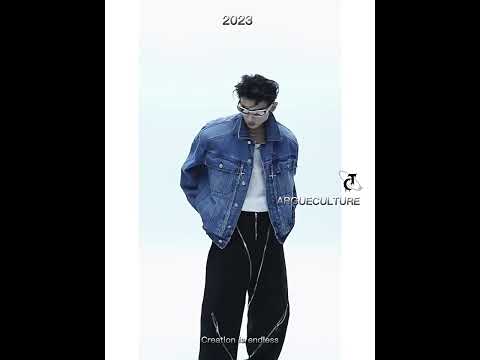 360-degree video showcasing the cropped oversized fit and metal zipper details of this vintage denim jacket