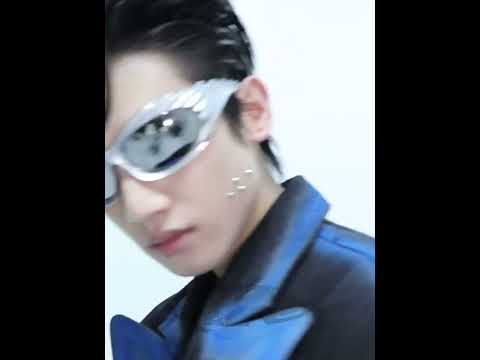 360-degree video showing the vintage washed denim blazer with gradient spray-paint effect from all angles