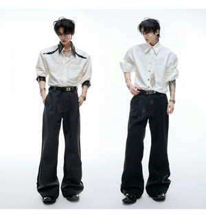 desc::red-lip-graphic-pleated-flare-trousers-detail-img-5