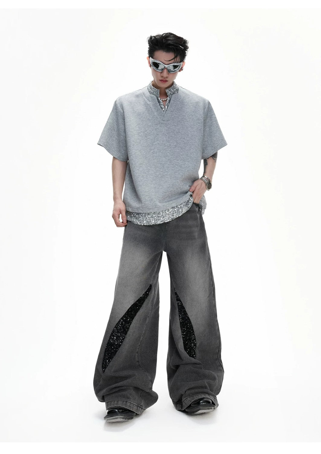 desc::sequin-patchwork-v-neck-streetwear-tee-heavyweight-fit-detail-img-9