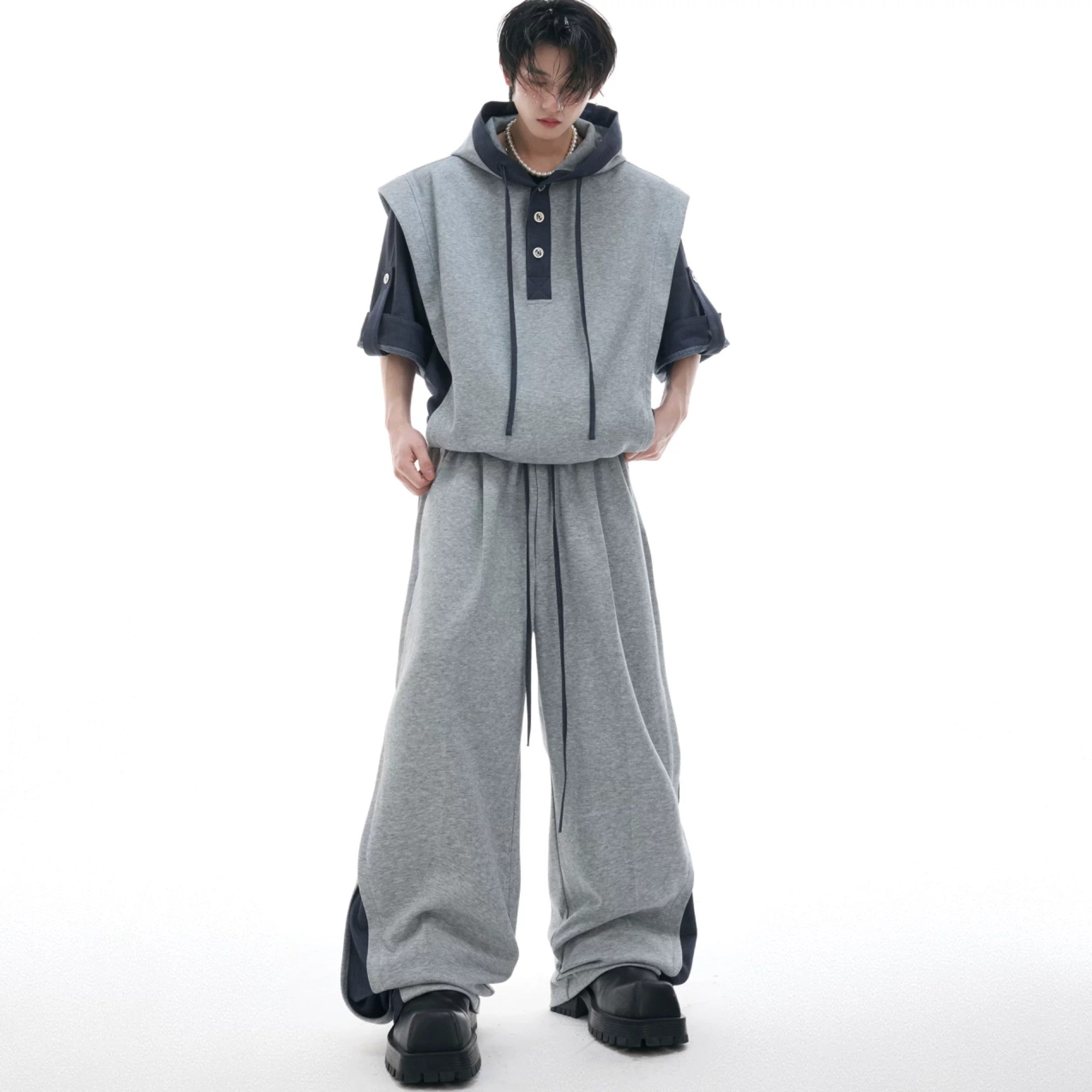 Black short sleeve patchwork hoodie and sweatpants streetwear set