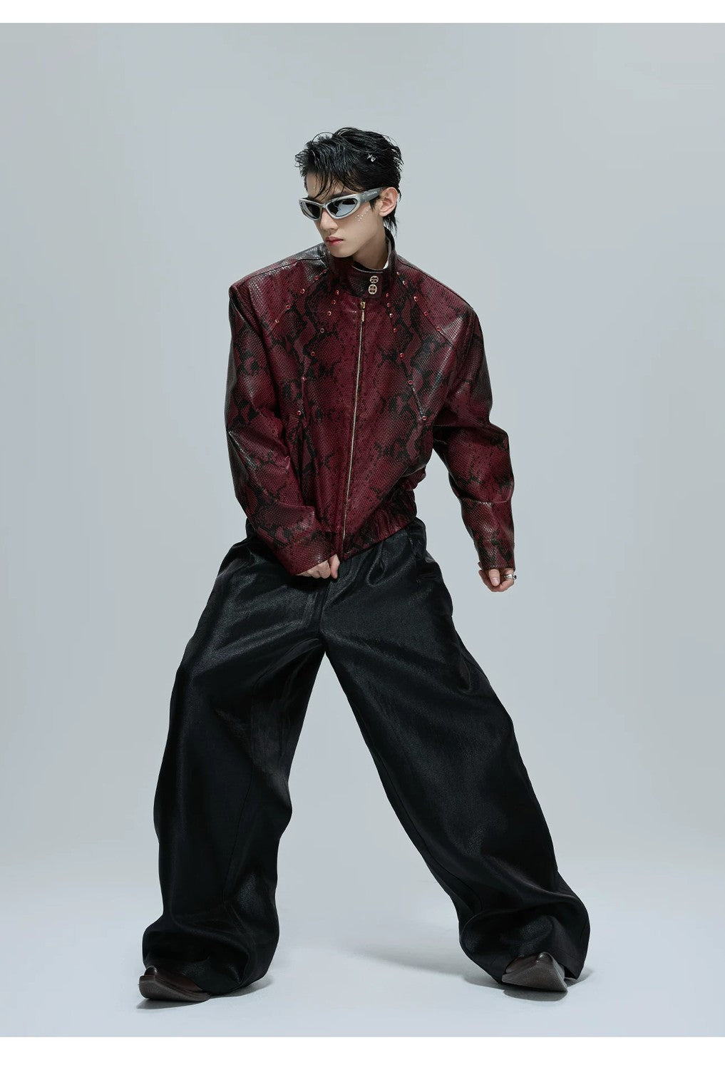 desc::snake-texture-cropped-faux-leather-streetwear-jacket-detail-img-12