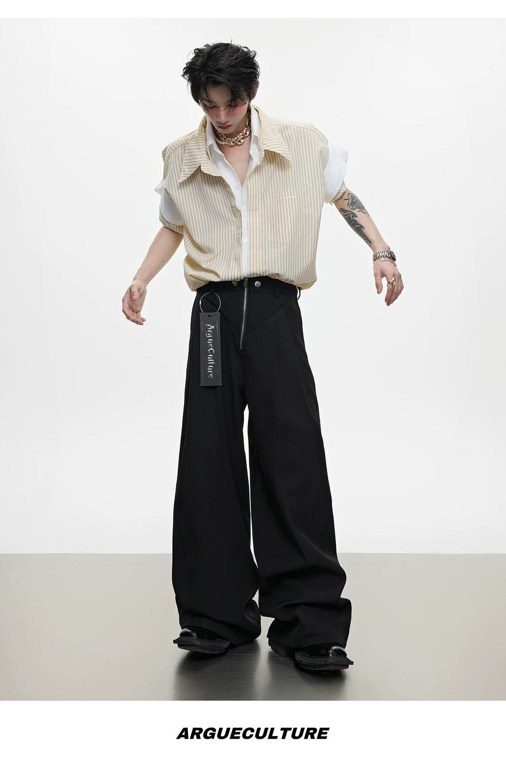 desc::striped-faux-2-piece-short-sleeve-shirt-oversized-preppy-tee-detail-img-12