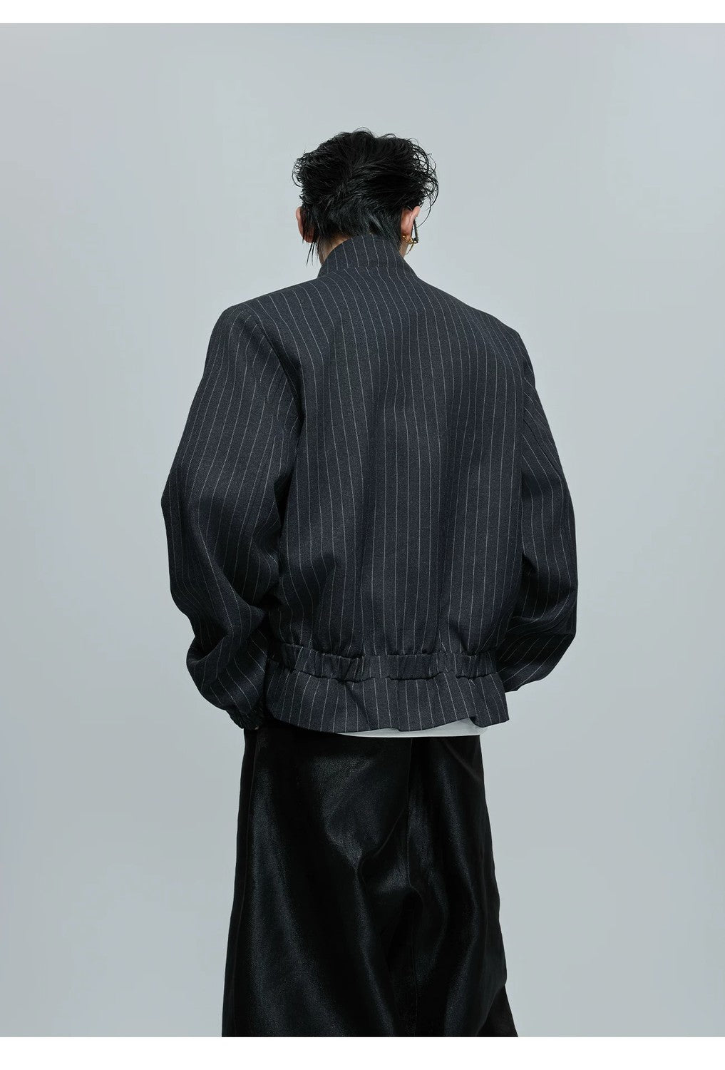 desc::striped-stand-collar-boxy-jacket-unisex-streetwear-essential-detail-img-8