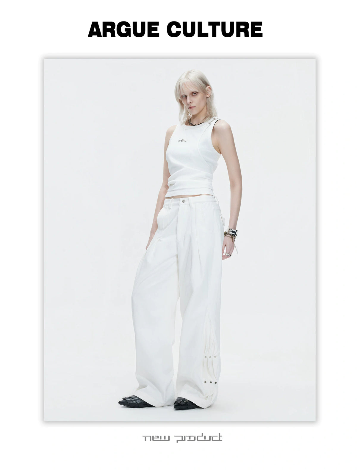 Pleated Rivet Straight-Leg Jeans - product detail