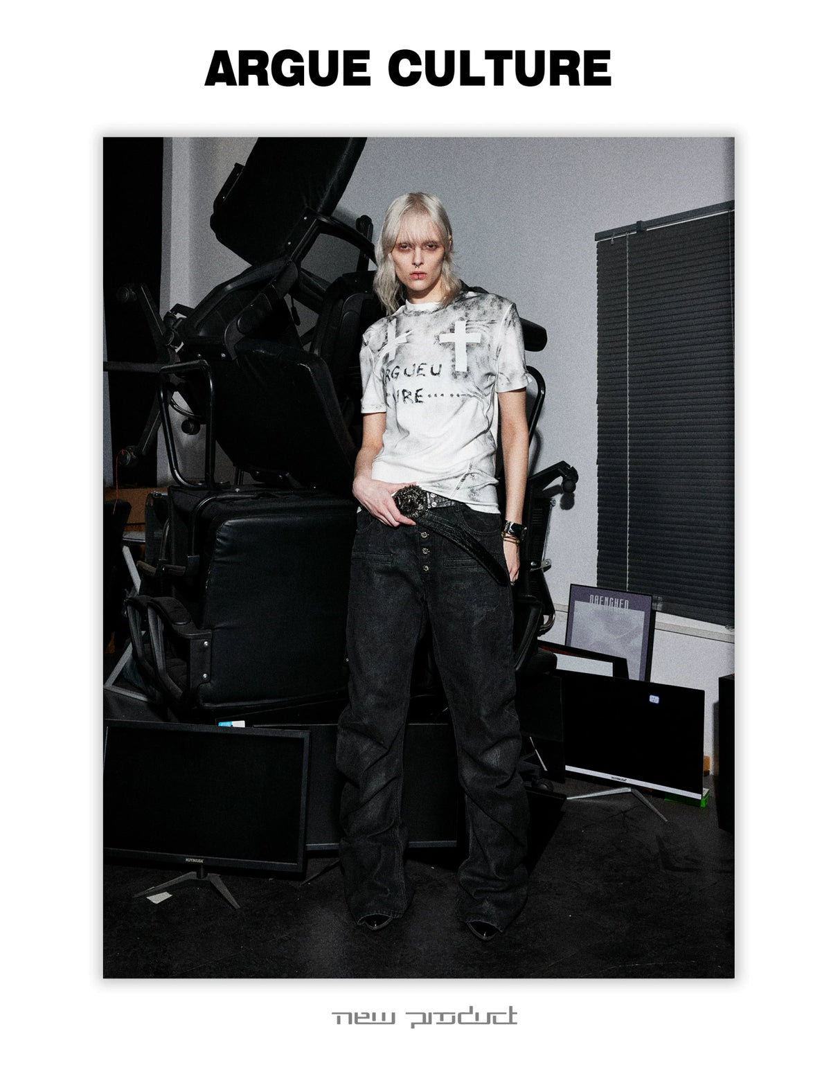 Distressed Cross Graphic Fitted T-Shirt - product detail