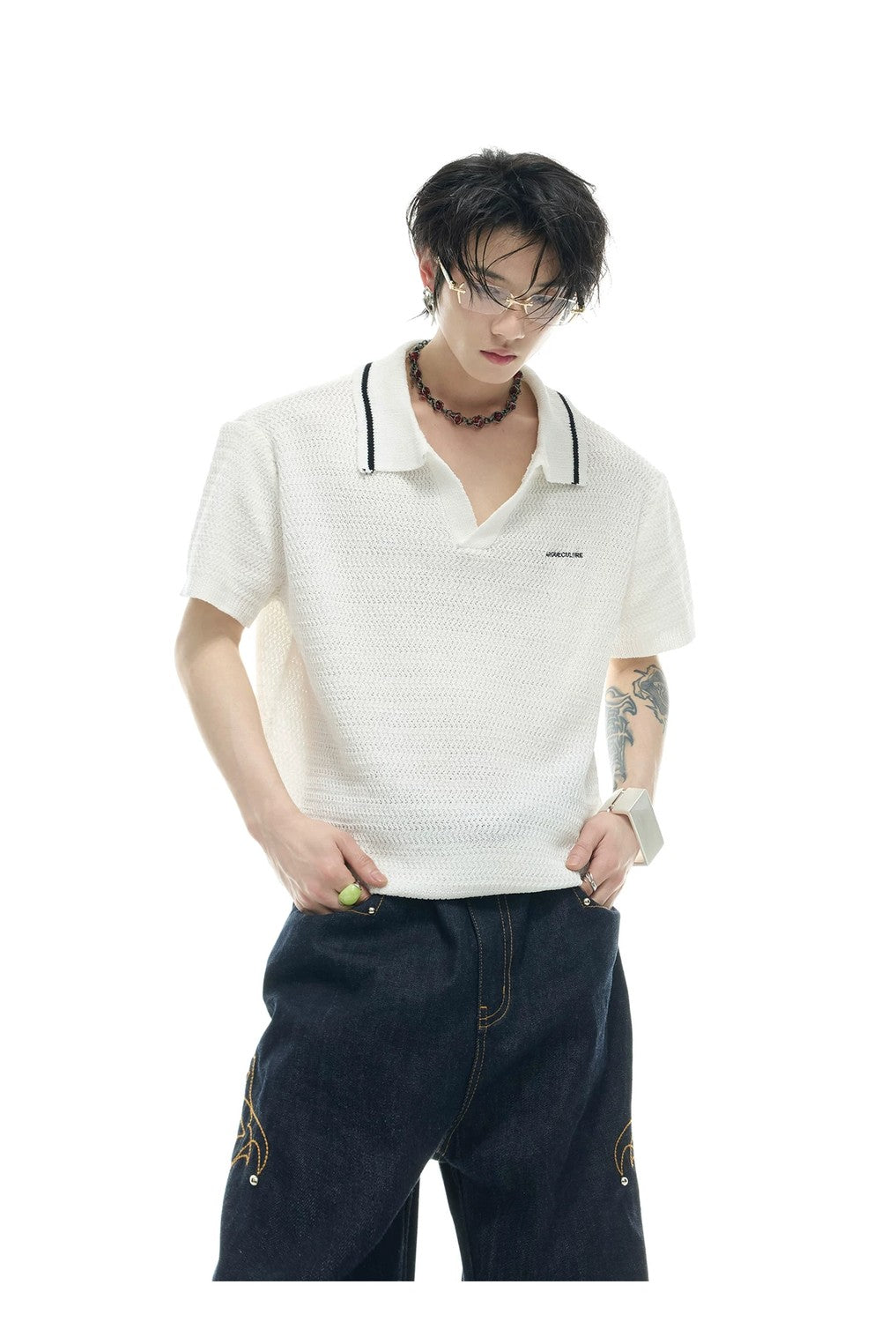 desc::textured-knit-polo-contrast-stitching-oversized-shirt-detail-img-6