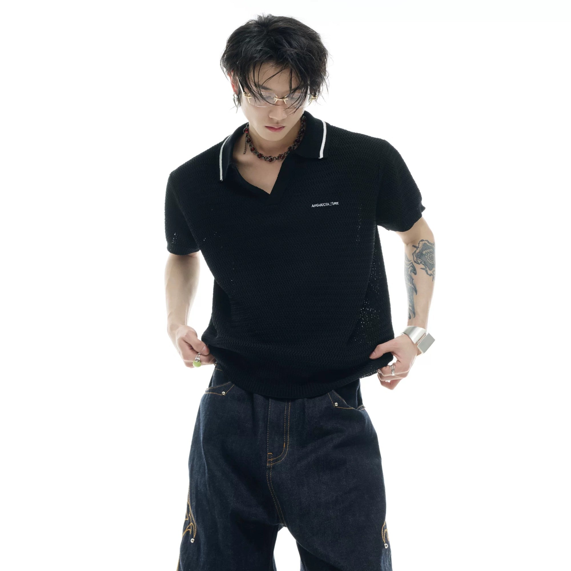 Detailed texture of the breathable ice silk mesh fabric