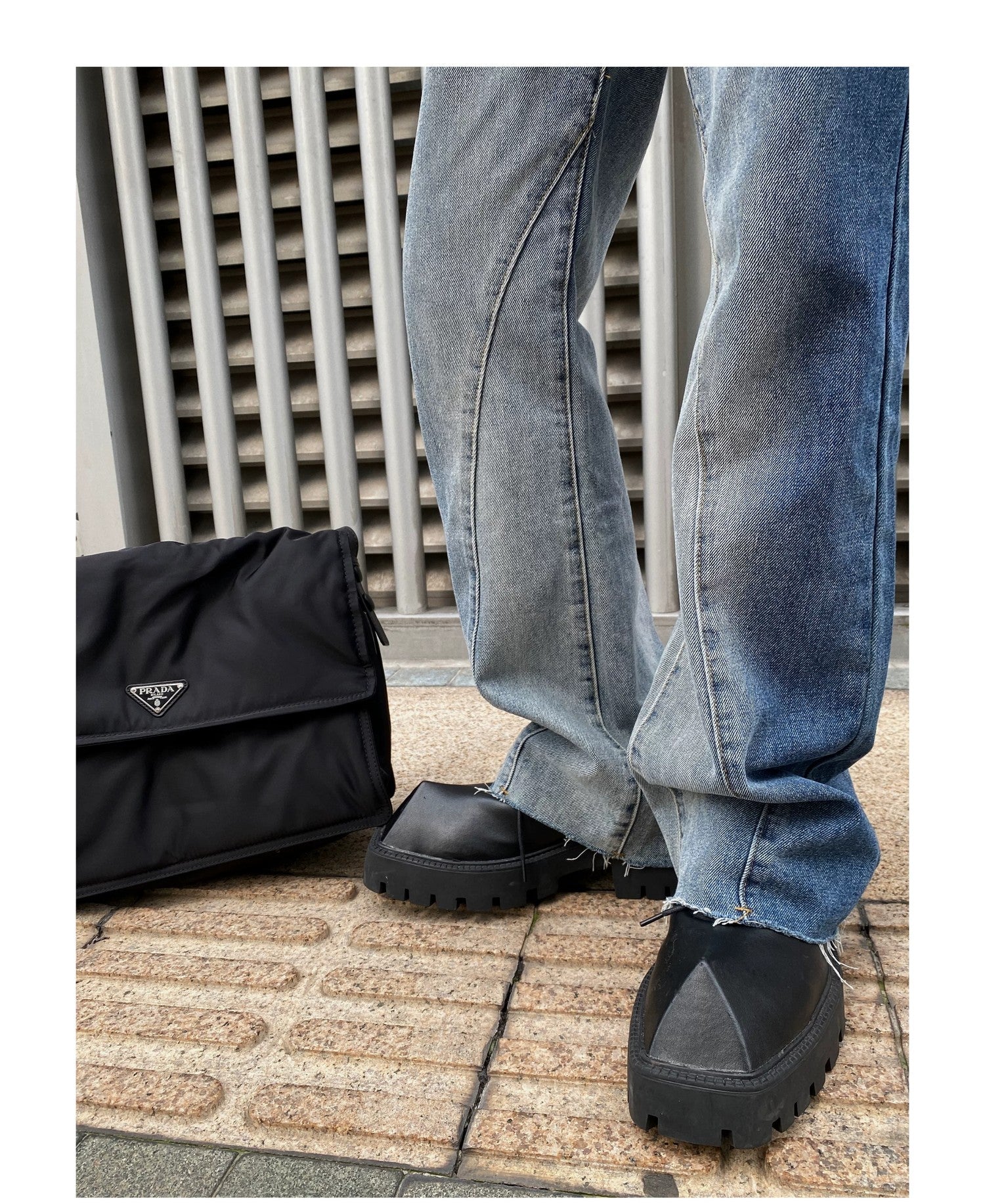 desc::tie-dye-gradient-flared-jeans-with-distressed-hem-detail-img-19