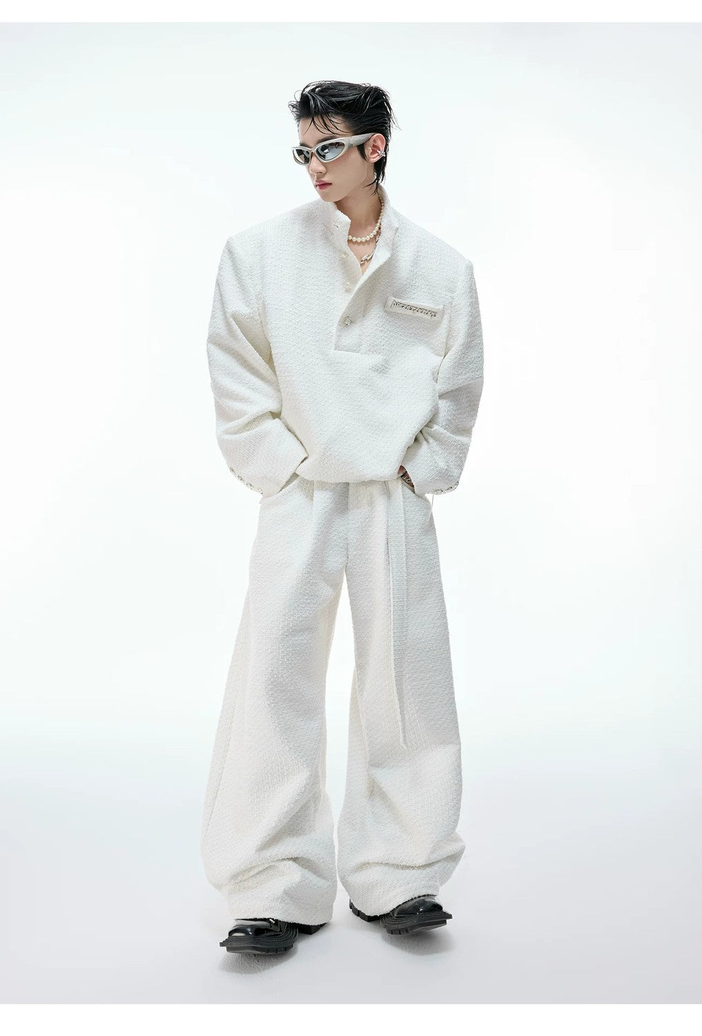 desc::tweed-textured-streetwear-set-pearl-button-jacket-pants-detail-img-7