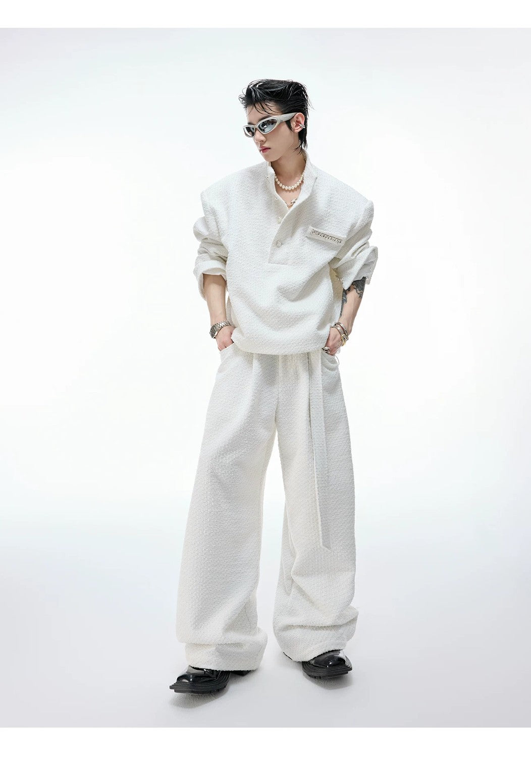 desc::tweed-textured-streetwear-set-pearl-button-jacket-pants-detail-img-8