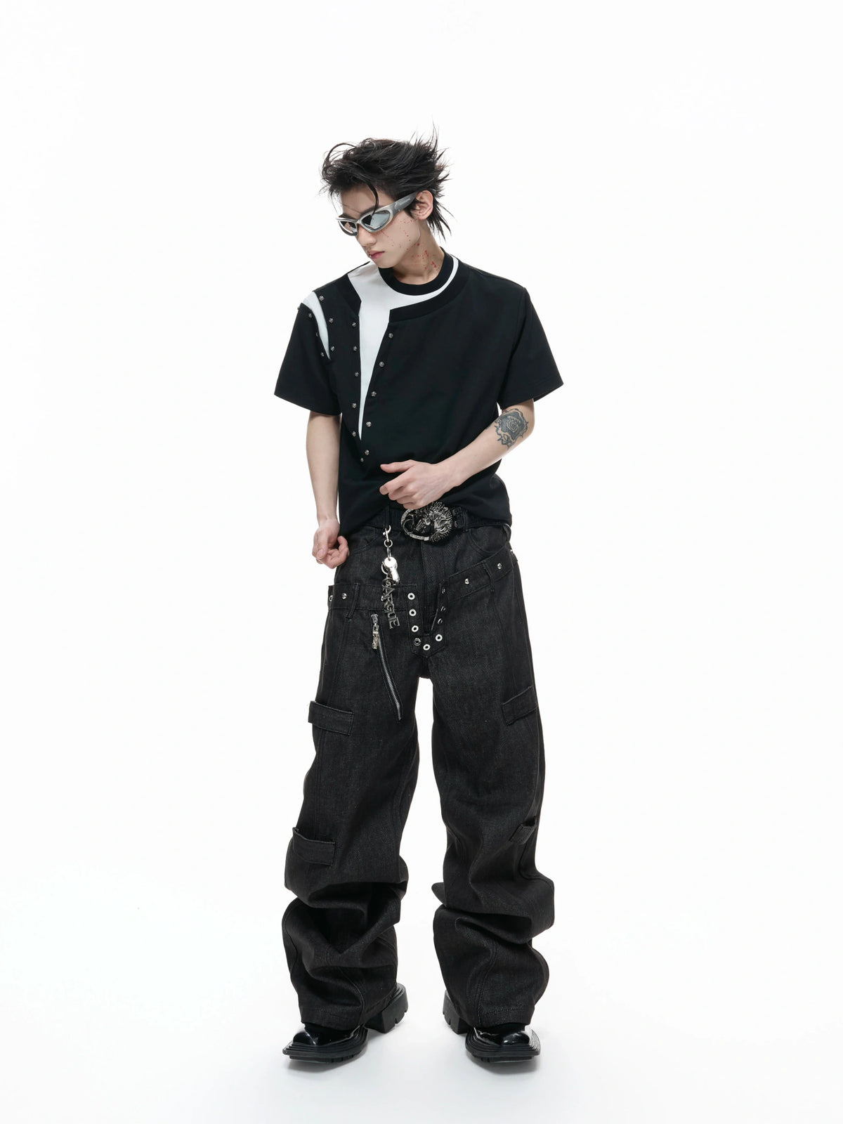 Unisex Faux-Layered Rivet Panel T-Shirt in Black & Gray - main image 3