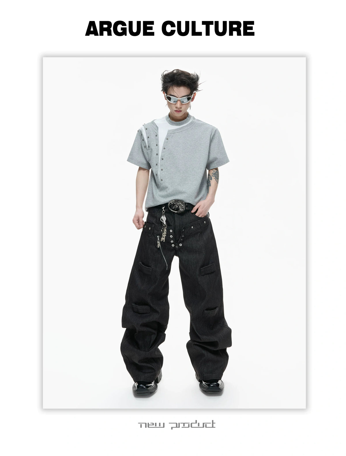 Unisex Faux-Layered Rivet Panel T-Shirt in Black & Gray - detail image 10